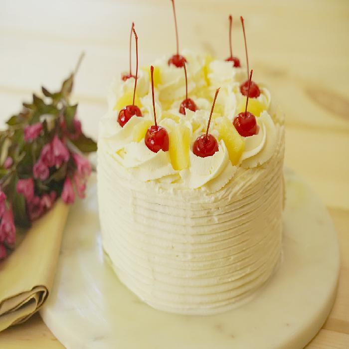 Pineapple Slices Creamy Cake